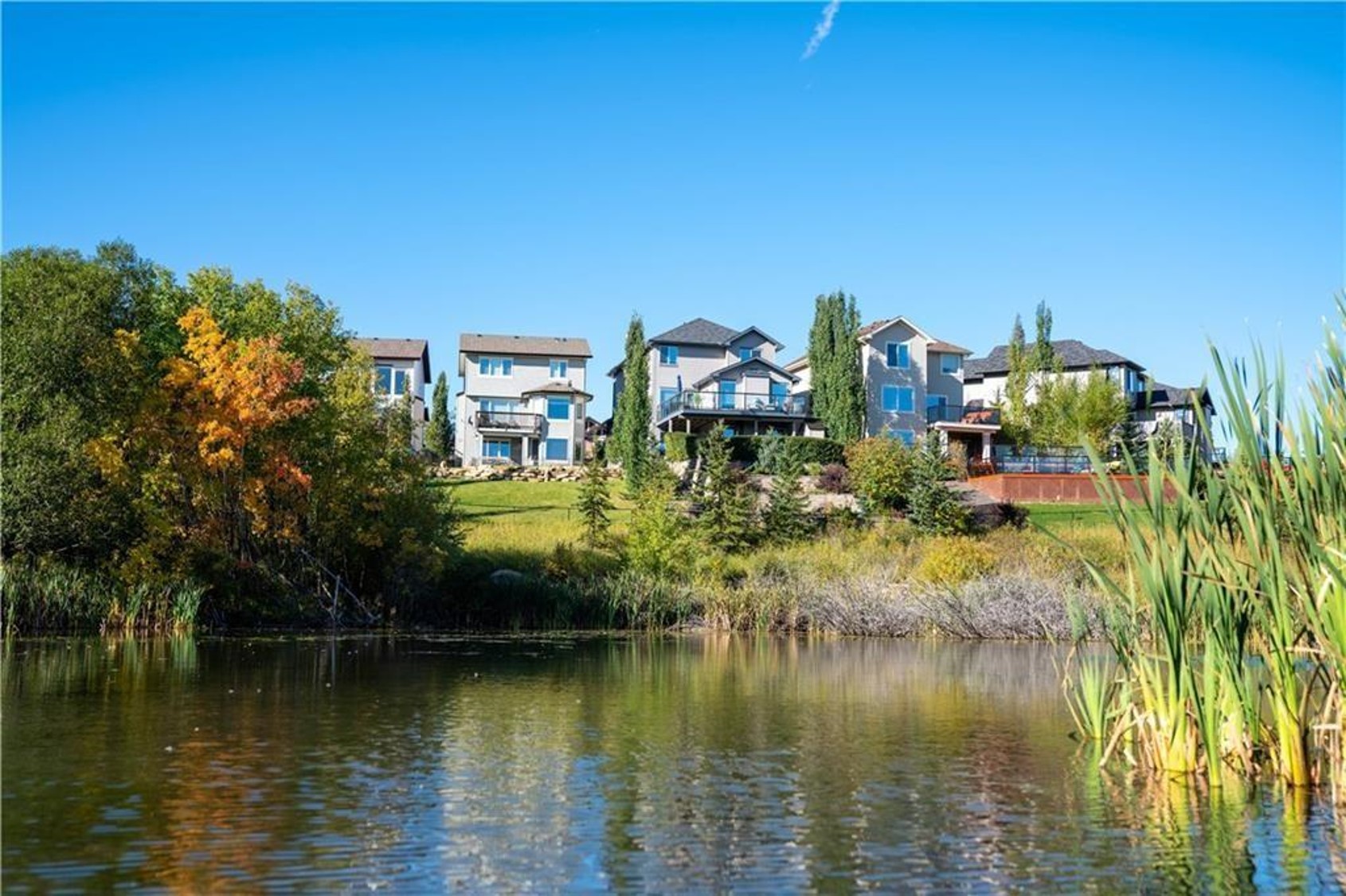 996REALTY : Calgary North West Communities